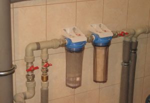 Установка проточного фильтра для воды в Кировграде